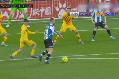 巴塞罗那新赛季首战球迷热情洋溢 亚马尔缺席 巴萨主场激战